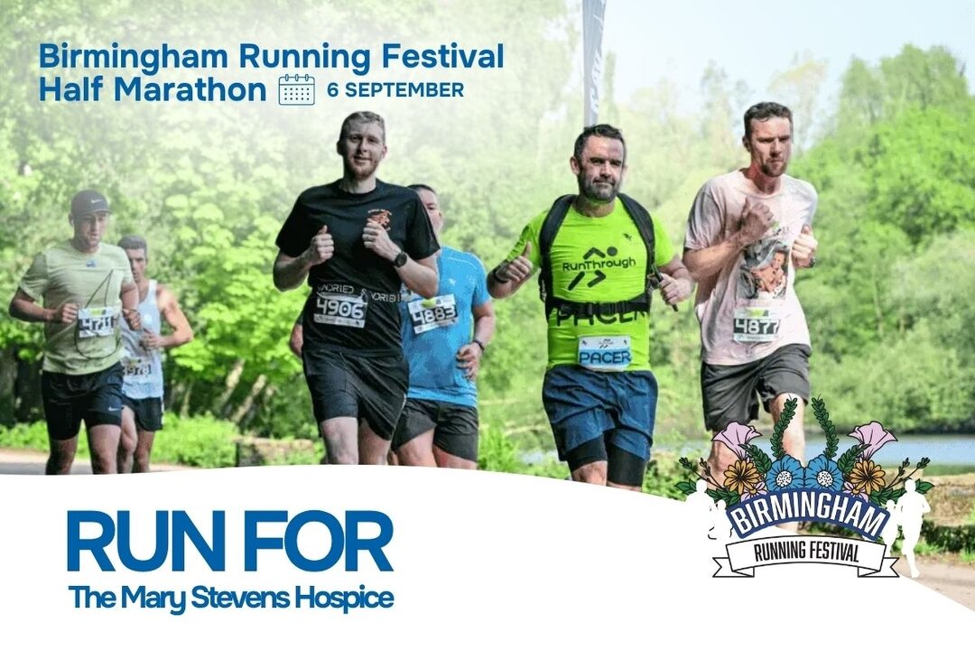 group of people running a marathon