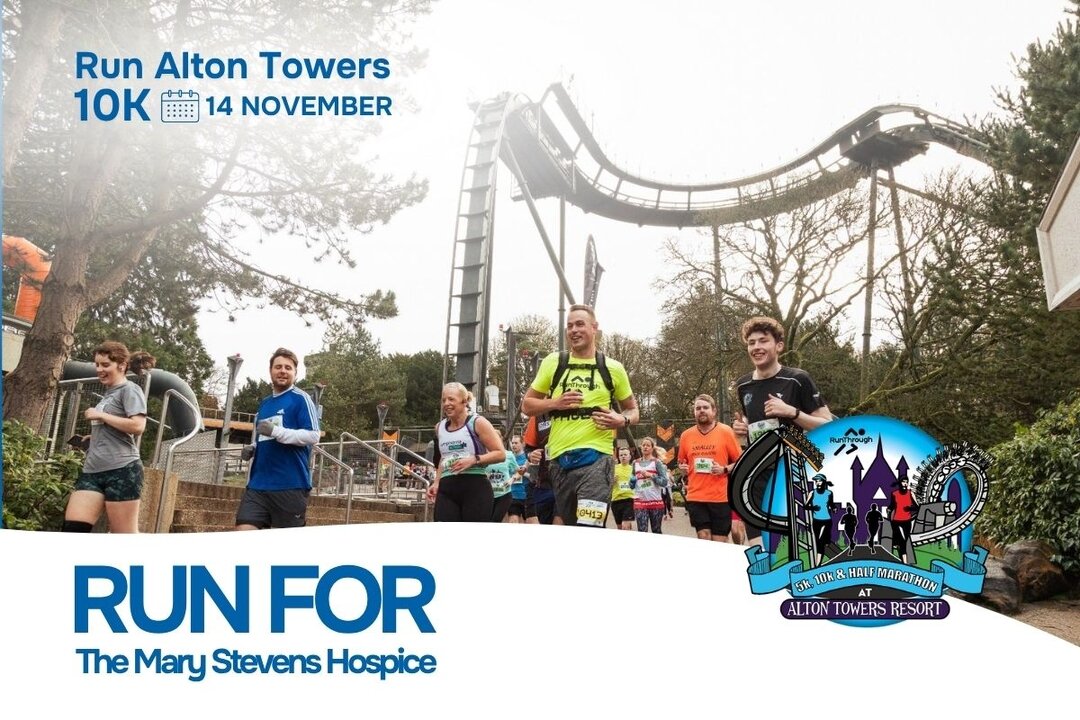 group of people running a marathon